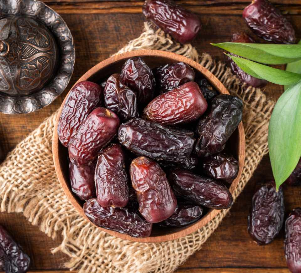 What are the health benefits of dates?