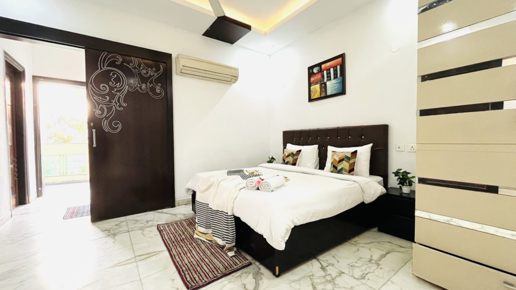 An Amenity-Filled Service Apartment in Delhi